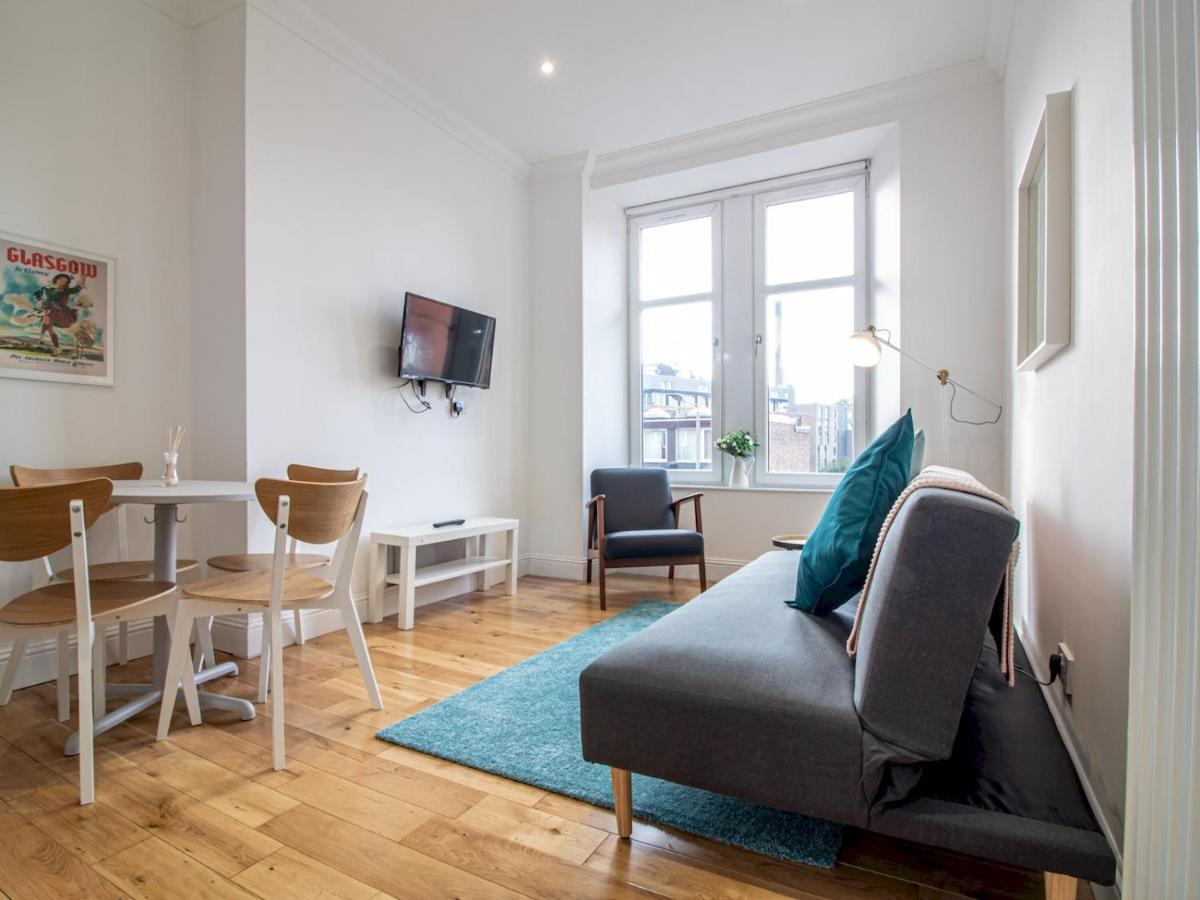 Modern 1BR Apartment in Heart of West End Glasgow Exterior foto